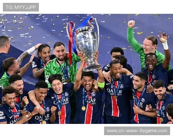 国米4-1完胜，四连胜无可撼动，继续强势领跑欧冠小组，国米时隔45年重夺欧冠